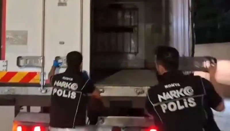 Konya'da Uyuşturucu Operasyonunda 4 Şüpheli Eş Zamanlı Yakalandı