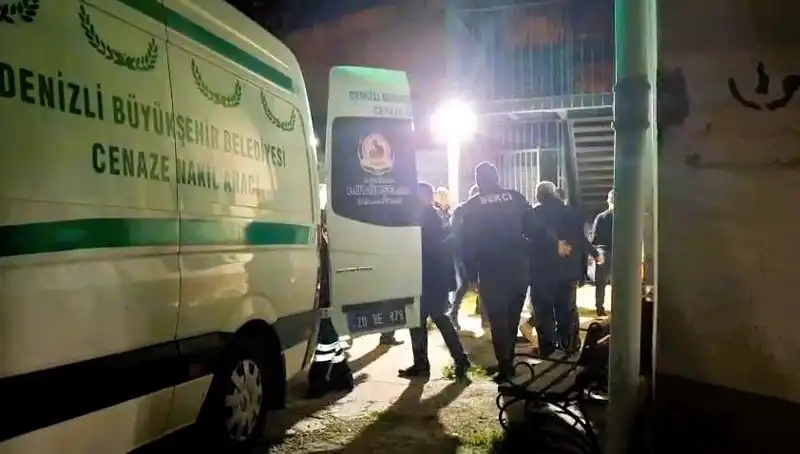 Yem Karma Makinesine Düşen Besicinin Dramı: Hayatını Kaybetti