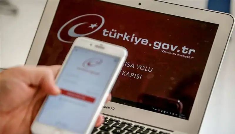 e-Devlet: Bakan Kacır, 8 Bini Aşkın Hizmetle Dijital Dönüşüme Damga Vuruyor