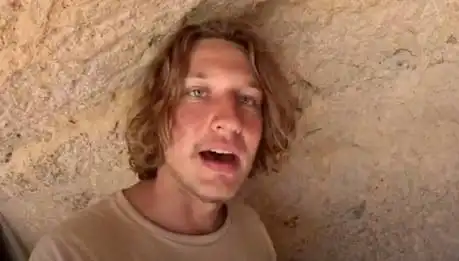ABD'li Turist, Yasaklı Kızılderili Kabile Adasında Tutuklandı!