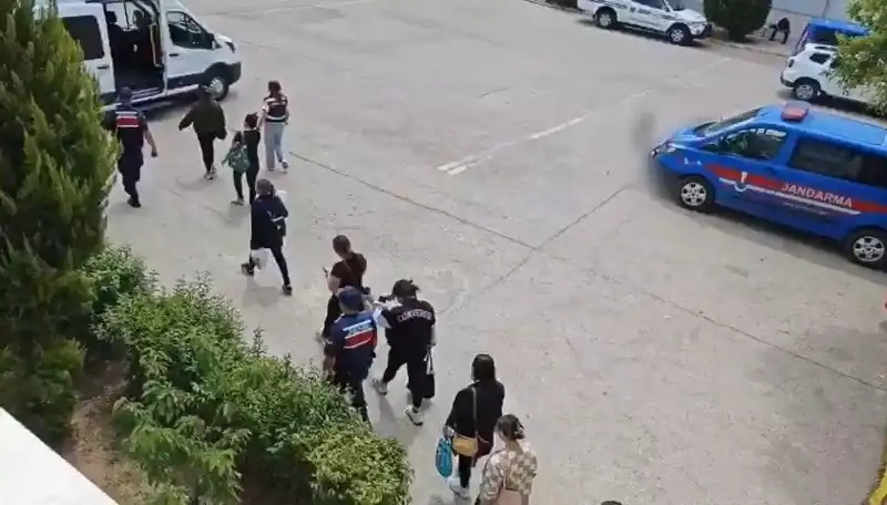 Taylandlı Kadınlara Çalışma İzni Vaadiyle Fuhuş Yapıldığı İddia Ediliyor