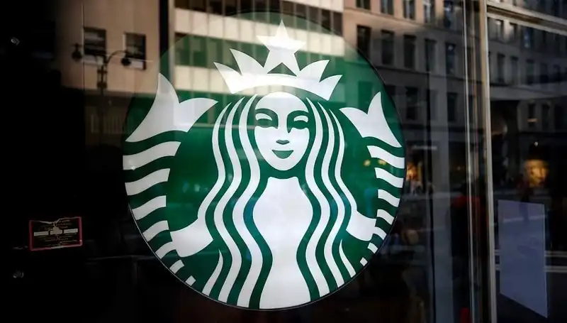 Starbucks, Küresel Satışlarını Düşürdü: Nedenler ve Etkileri