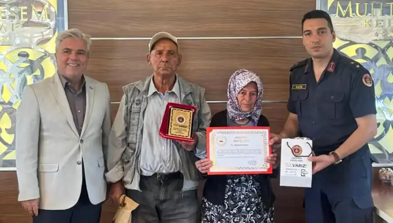 Tek Var Olana Veda: Jandarmaya Bağışlanan Ev Duygulandırdı