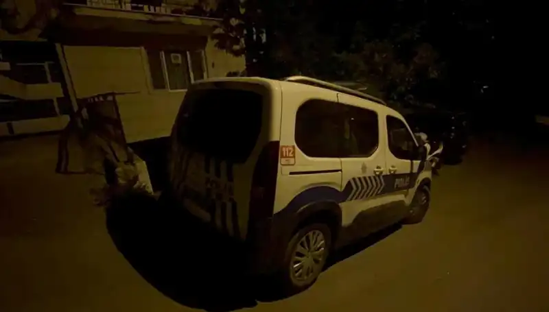 Bursa'da Aile İçi Şiddet: Amca, Yeğenini Arkadaşıyla Yakalayıp Bıçakladı