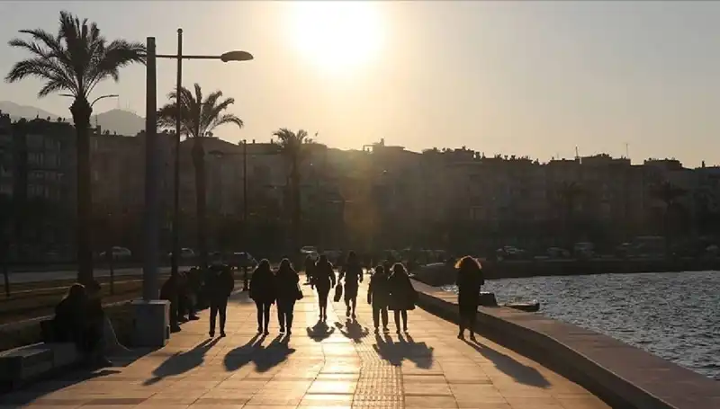 Hafta Sonu Hava Durumu: Sıcak, Soğuk ya da Yağışlı mı Olacak?
