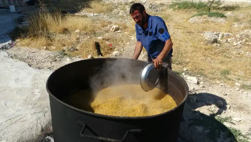 Ağustos'ta Başlayan Eylül'de Biten Gelenek: Kazanlar Kaynamaya Başladı