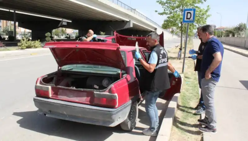 Hırsızın Akıllıca Planı: Yakıtı Bitince Yeni Araç Çaldı!