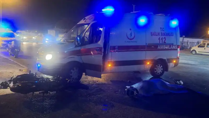Antalya'da Büşra'nın Motosiklet Kazasında Serhat Hayatını Kaybetti