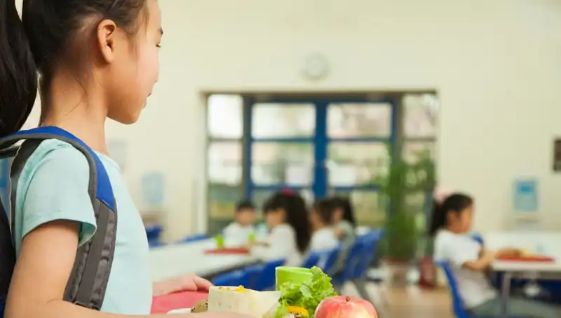 İspanya'da Obezite ile Mücadele: Yağlı Yiyecekler Menülerden Çıkıyor