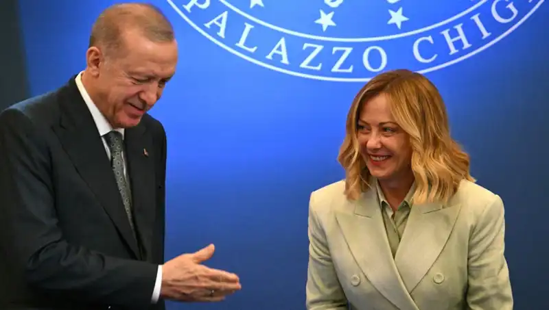 Türkiye ve İtalya: AB Sürecinde Yeni İş Birlikleri Zirvesi Roma'da Gerçekleşti