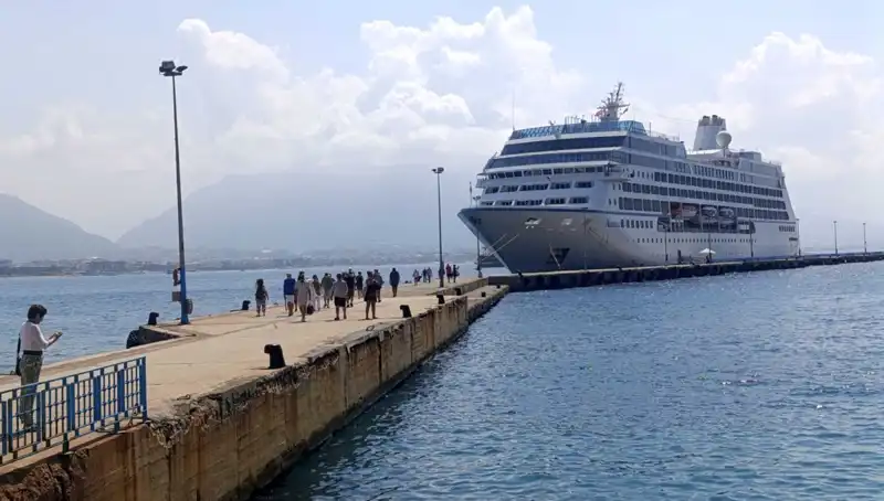 ABD'li Turistler Alanya'da Unutulmaz Bir Kruvaziyer Deneyimi Yaşadı