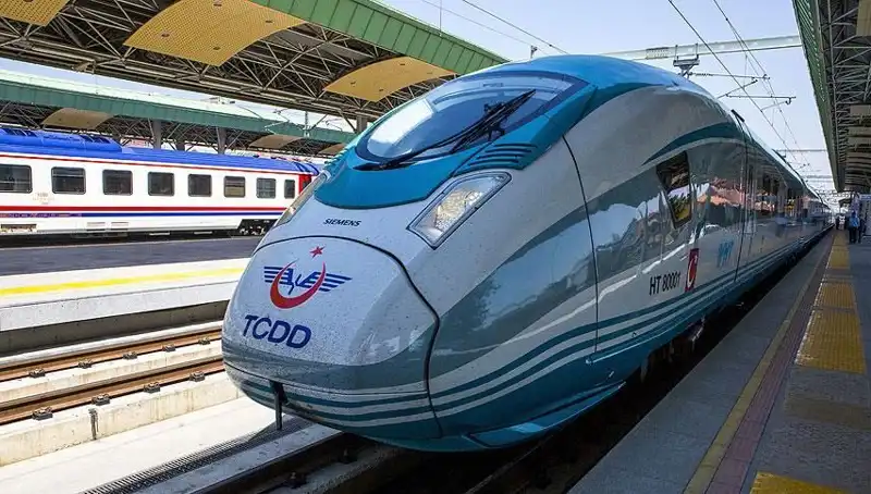 TCDD 2023 Tren Makinisti Alımı: 140 Kursiyer İçin Başvuru Süreci Başladı