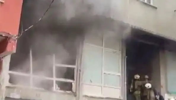 İstanbul’da Beş Katlı Binada Korkutan Yangın: Olayın Detayları
