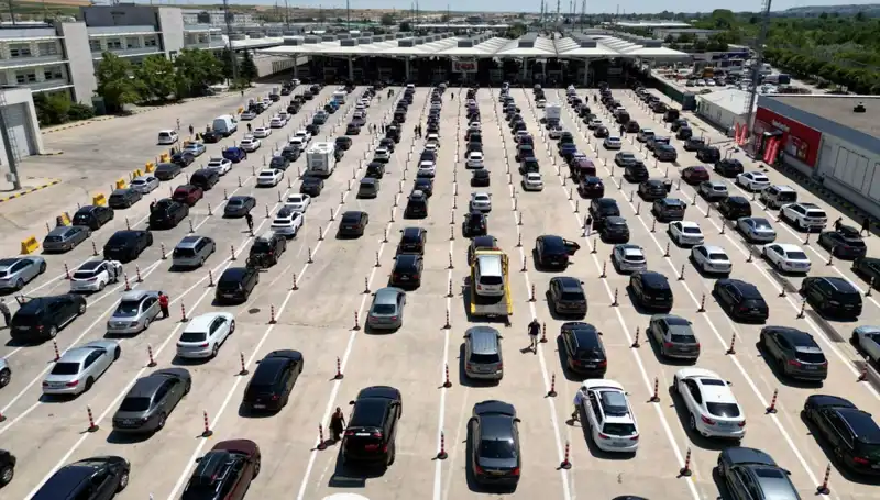 Edirne Sınır Kapılarında Rekor Geçiş: 2023’te Neler Yaşandı?