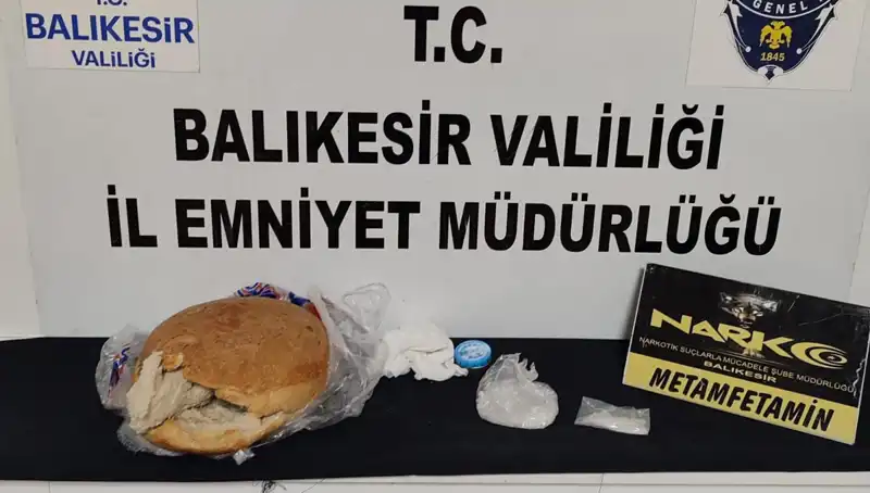 Ekmeğin İçine Gizlenmiş Uyuşturucuyla Yakalananlar Tutuklandı