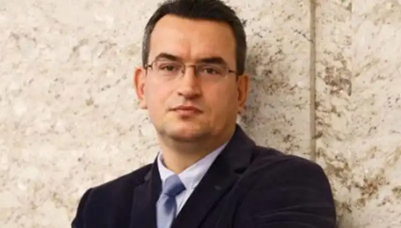 DEVA Partisi Kurucu Üyesi Metin Gürcan’ın Hayatı ve Siyasi Duruşu