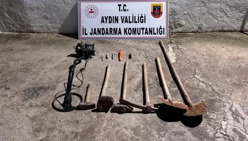 Aydın'da Kaçak Kazı Yapanlar Suçüstü Yakalandı: Olayın Detayları