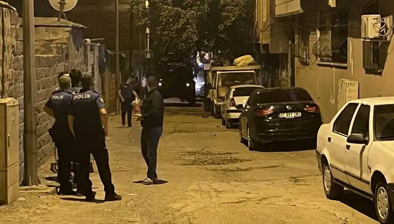 Polise Ateş Açan Şahıs Bacaklarından Vurularak Yakalandı