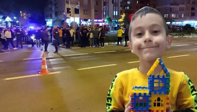 8 Yaşındaki Çocuk, Kamyonetin Çarpması Sonucu Hayatını Kaybetti