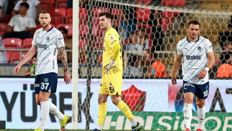 Fenerbahçe'nin Kötü Günleri: 27 Mayıs 2025'te Takım Darmadağın Oldu