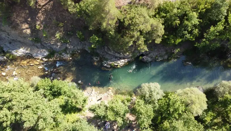 Adana Yaz Sıcaklarında Yaylacılar Doğal Kaynak Sularında Ferahlıyor