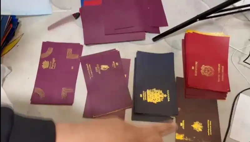 Sahte Kimlik Üreticilerine Düzenlenen Operasyon: Gerçekler Şok Edici