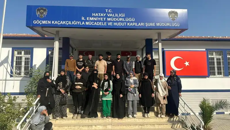 Minibüste Yakalanan 24 Göçmen: Yeni Bir İnsani Dram mı?