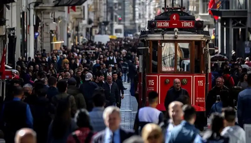 Türkiye'nin Nüfusu Hızla Artarken Gelecek Tehditleri Neler Olacak?