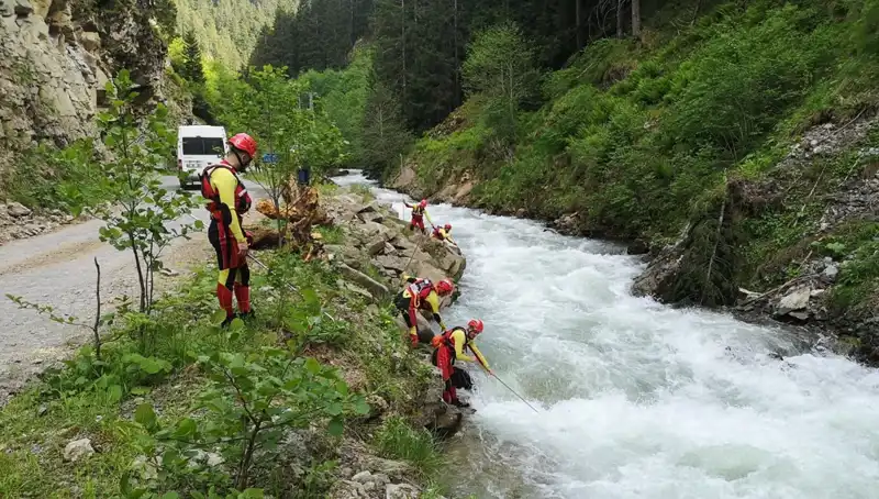 Trabzon'da Dereye Düşen Çocuğun Kayıp İhtimali: Babasına Adli Kontrol