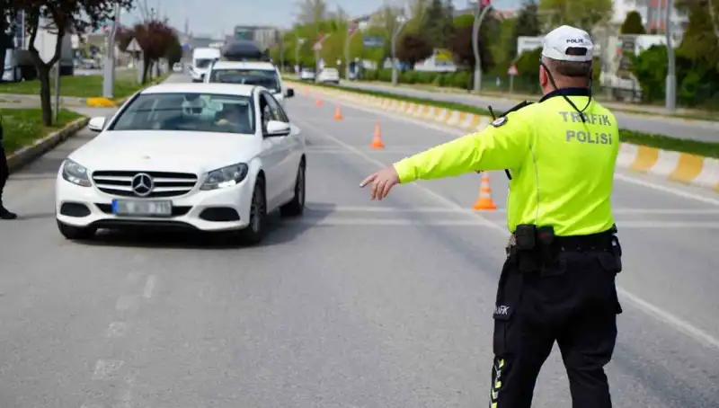 2025 Yılında Yeni Trafik Cezaları: Farklılıklar Neler Olacak?